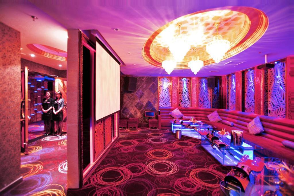 Chengdu Tianyou International Hotel Exterior photo