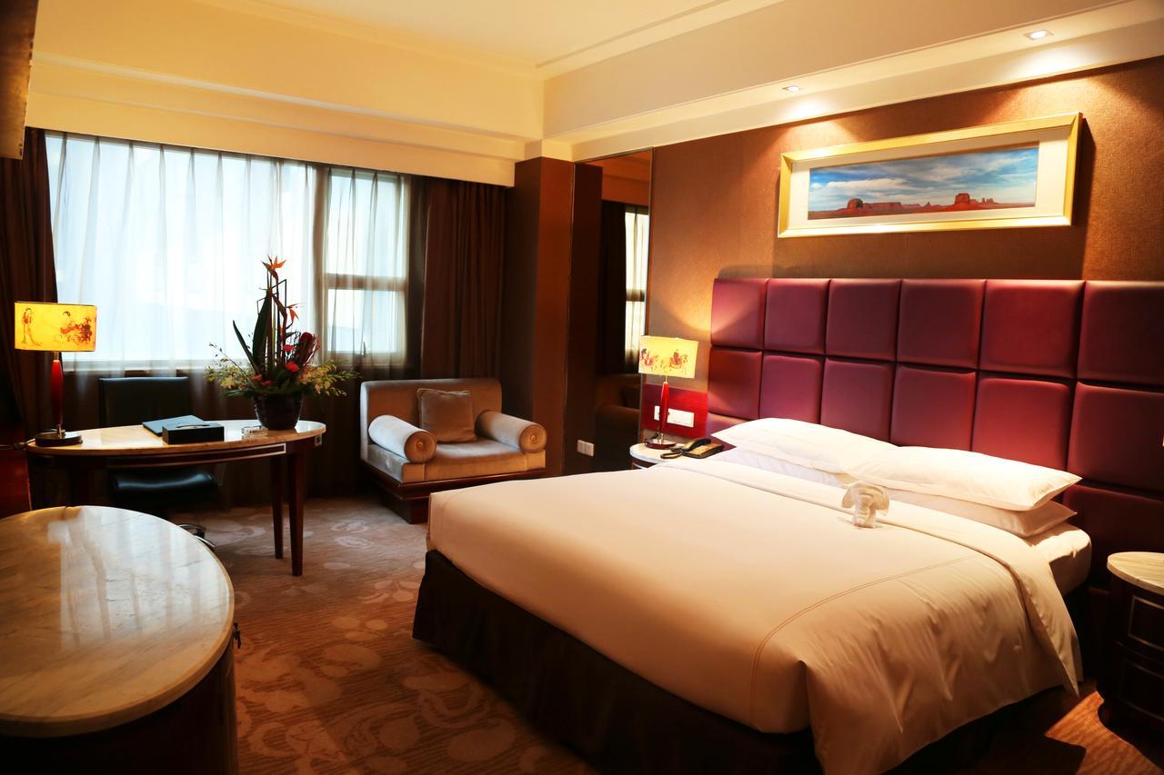 Chengdu Tianyou International Hotel Exterior photo