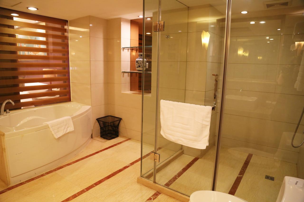 Chengdu Tianyou International Hotel Exterior photo